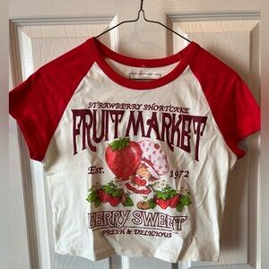 Strawberry Shortcake Graphic Crop Top - Red & White 🍓